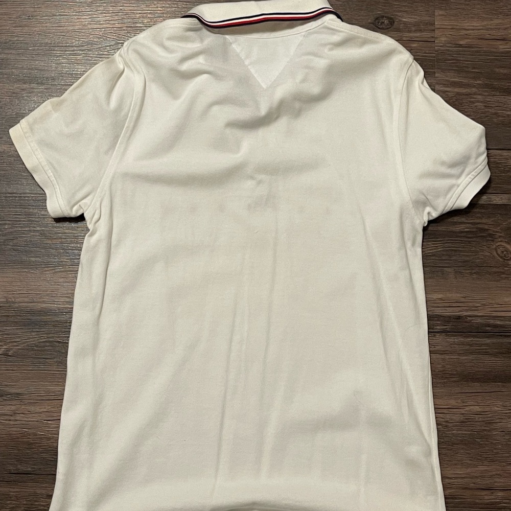 Tommy Hilfiger Cream Polo with Blue Accents - Picture 5 of 5